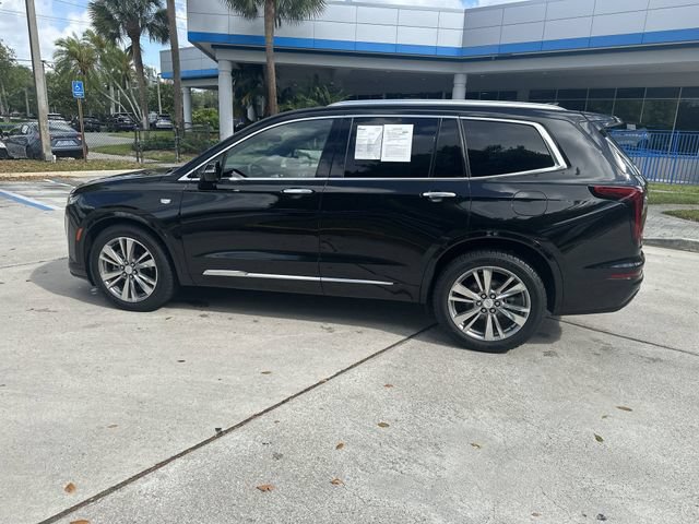 Used 2023 Cadillac XT6 Premium Luxury FWD image 16