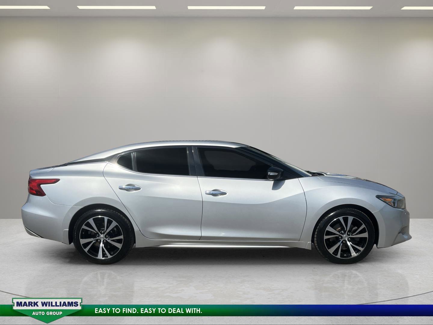 Used 2018 Nissan Maxima 3.5 SV FWD image 2