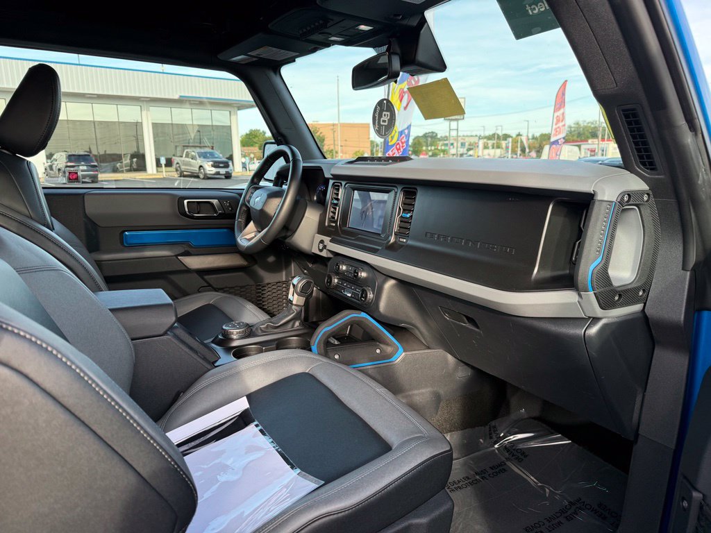 Used 2022 Ford Bronco Black Diamond w/ Sasquatch Package AWD/4WD image 13