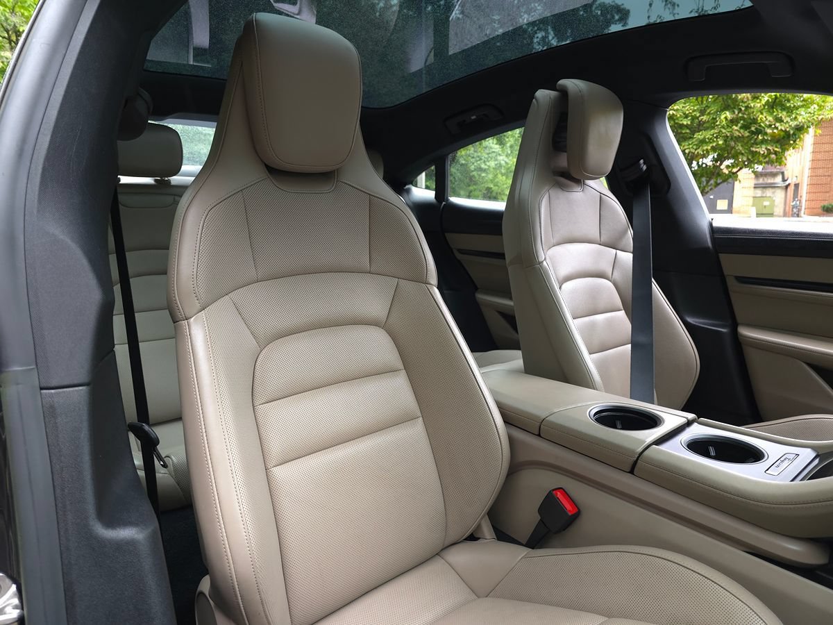 Used 2023 Porsche Taycan w/ Premium Package RWD image 17