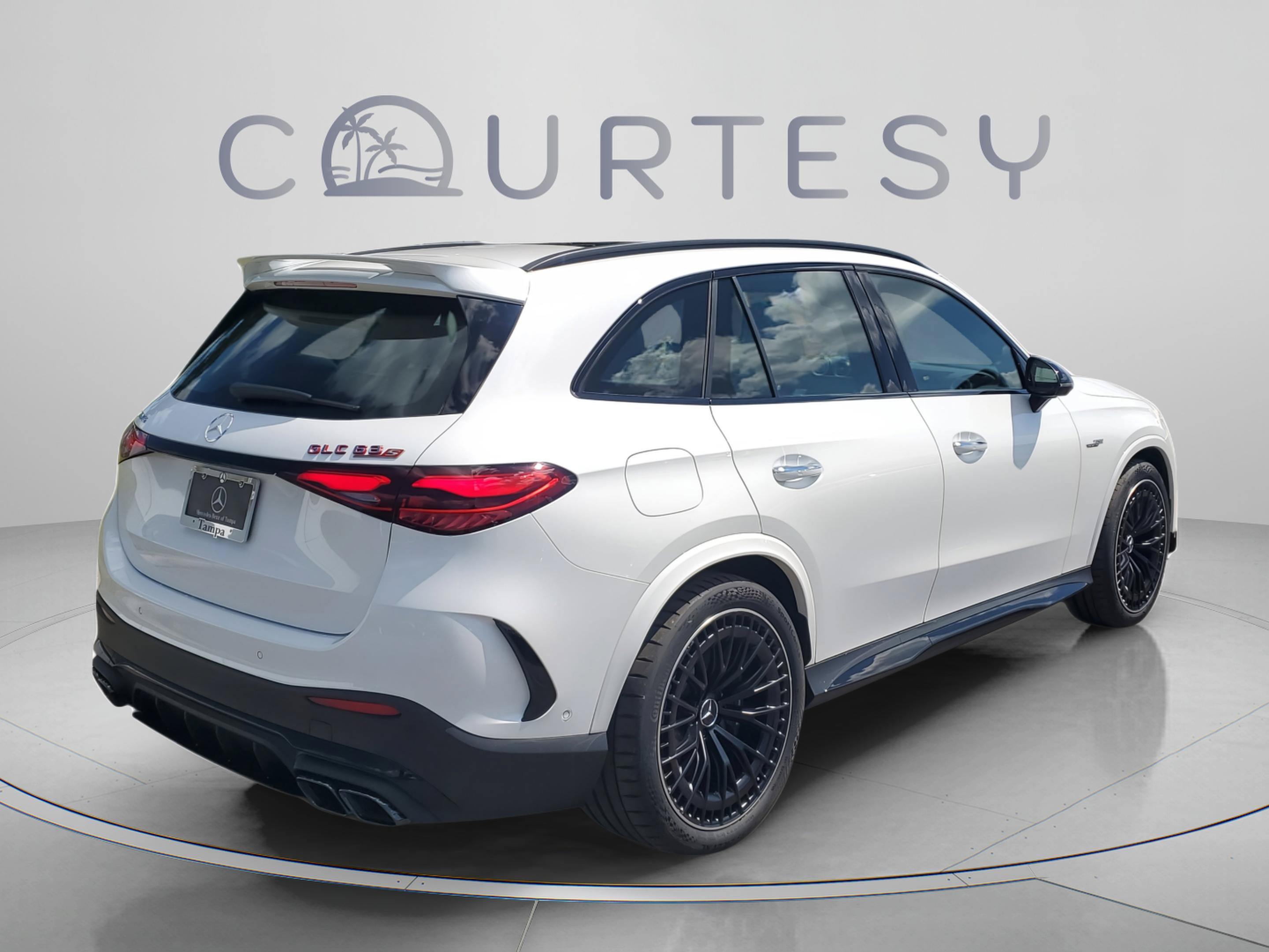 Used 2026 Mercedes-Benz GLC 63 AMG S image 4