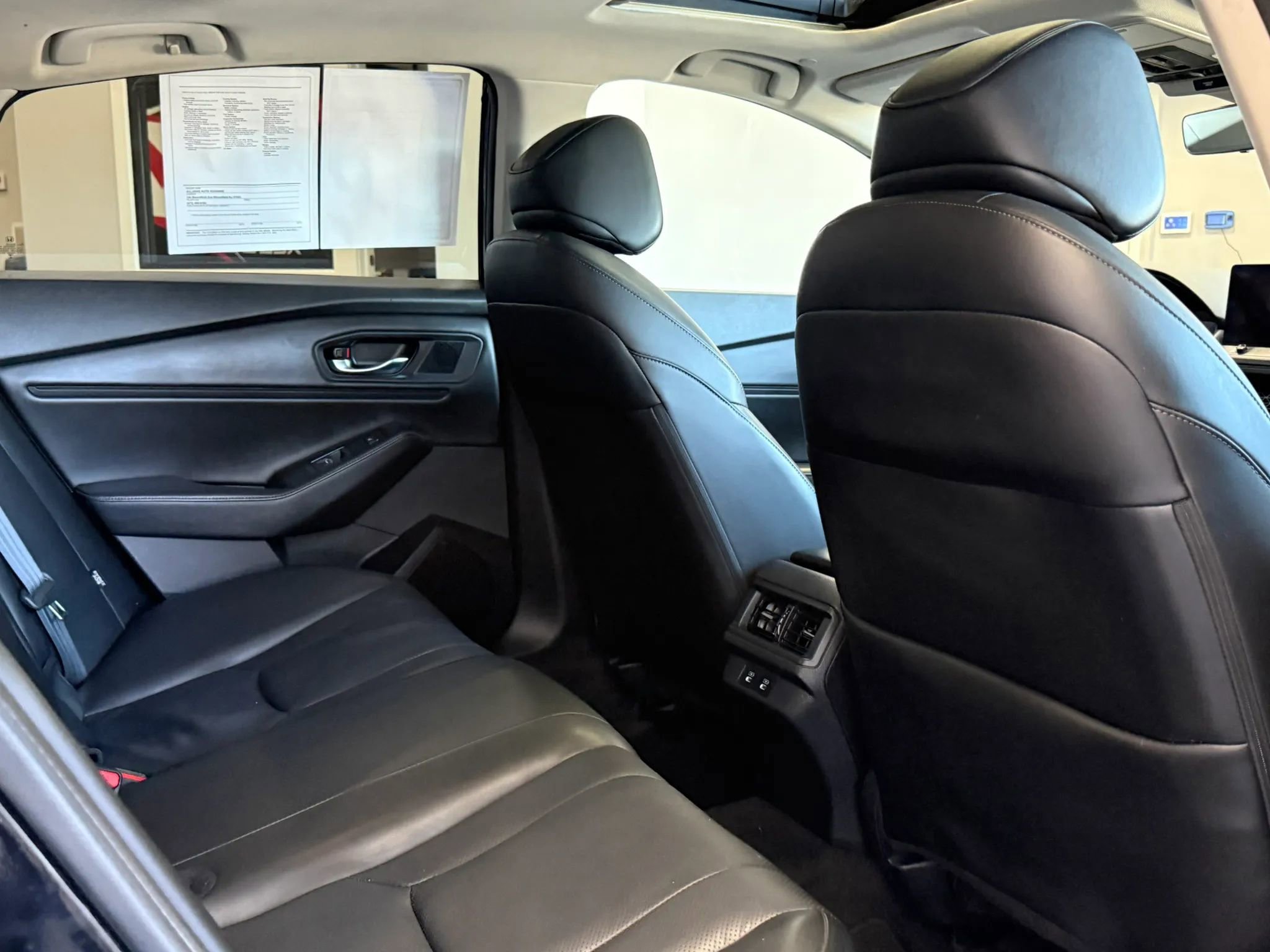 Used 2023 Honda Accord Touring image 30