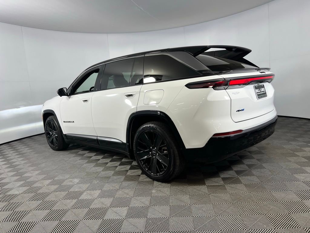 Used 2024 Jeep Wagoneer Launch Edition image 8