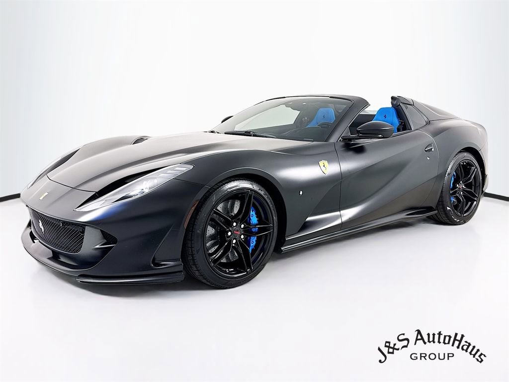 Used 2022 Ferrari 812 GTS image 5