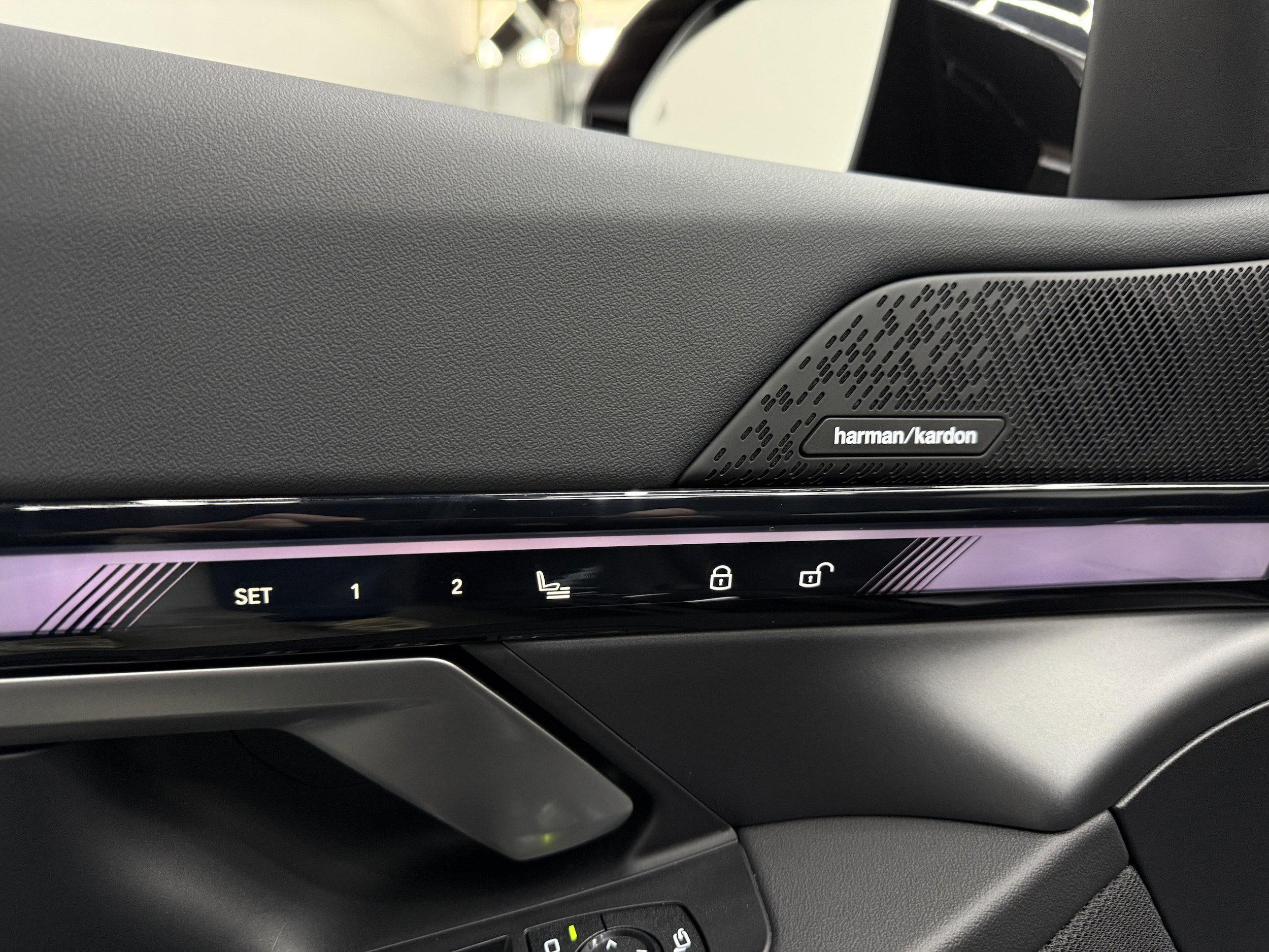Used 2024 BMW i5 M60 image 11
