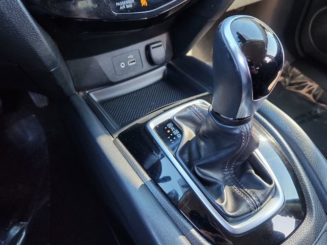 Used 2019 Nissan Rogue SV FWD image 42