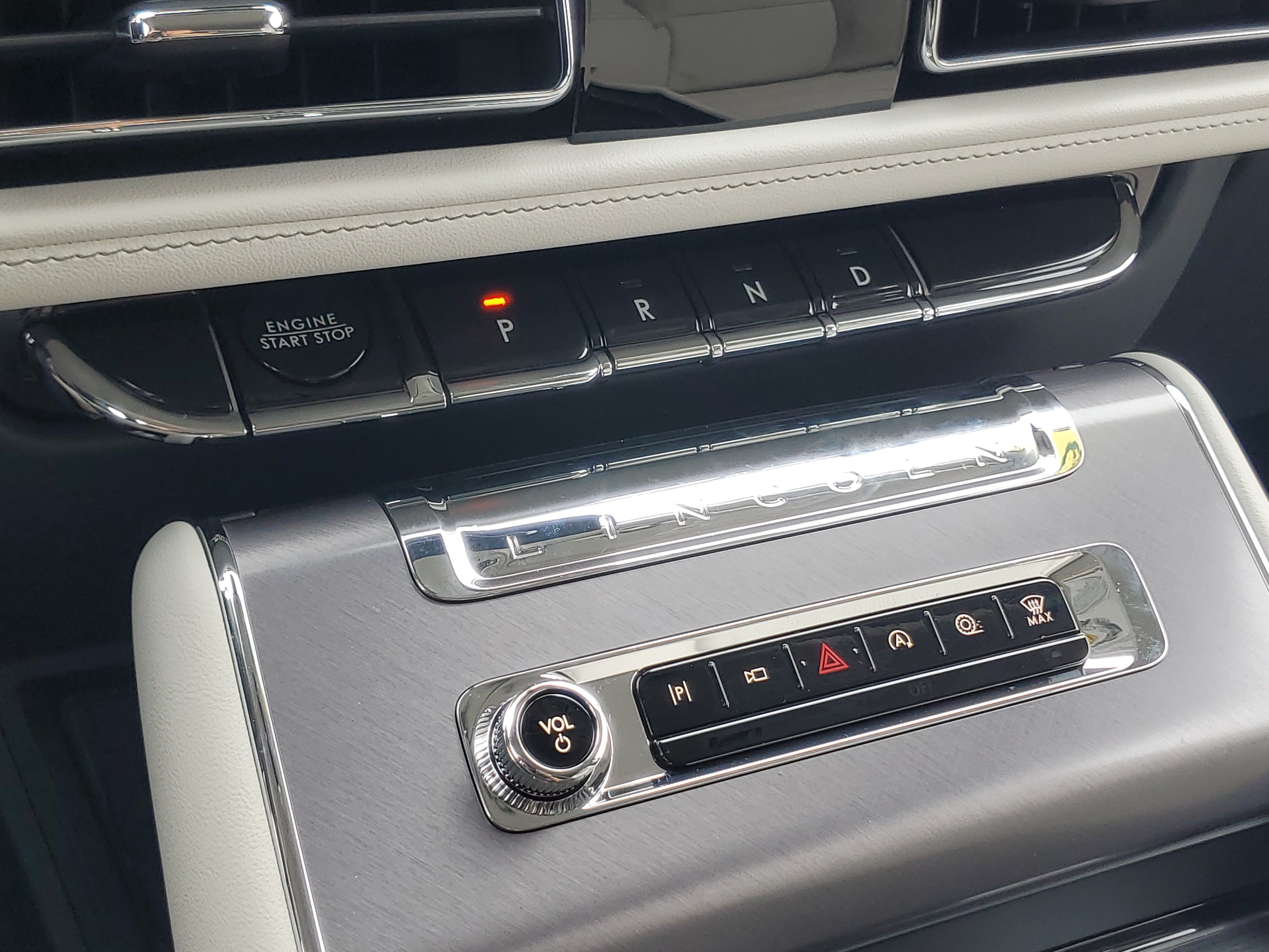 New 2026 Lincoln Aviator AWD image 21