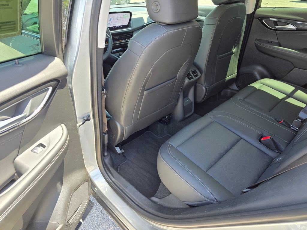 Used 2024 Buick Envision Preferred AWD/4WD image 29
