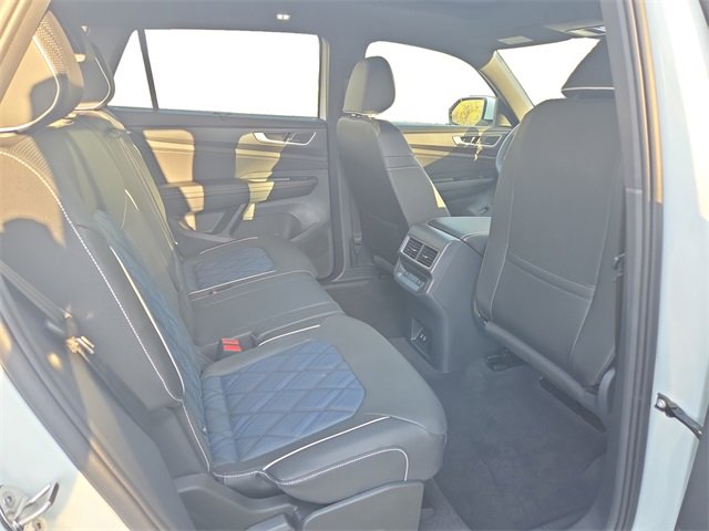 New 2026 Volkswagen Atlas Cross Sport SEL Premium R-Line image 18