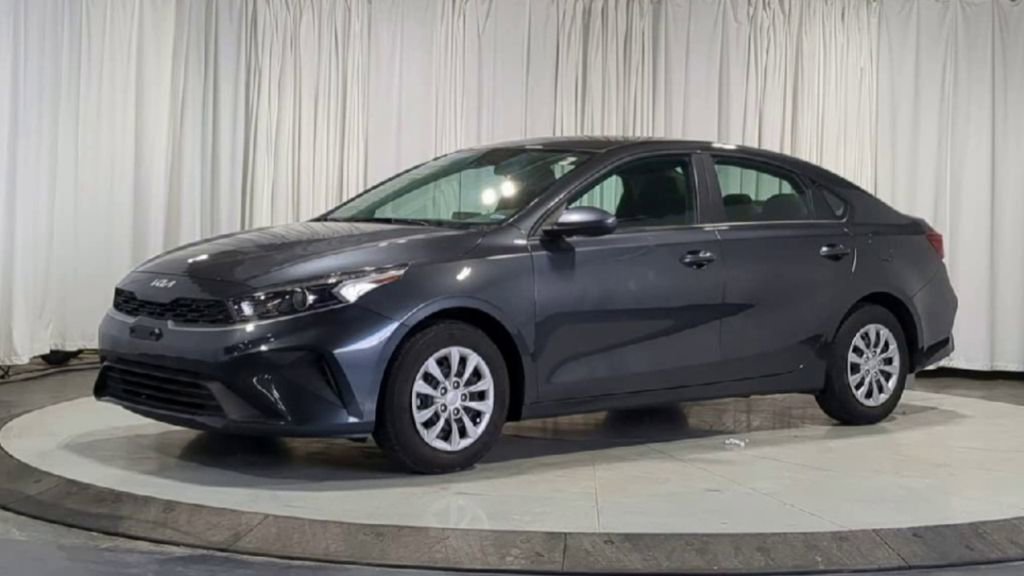 Used 2022 Kia Forte Sedan image 5