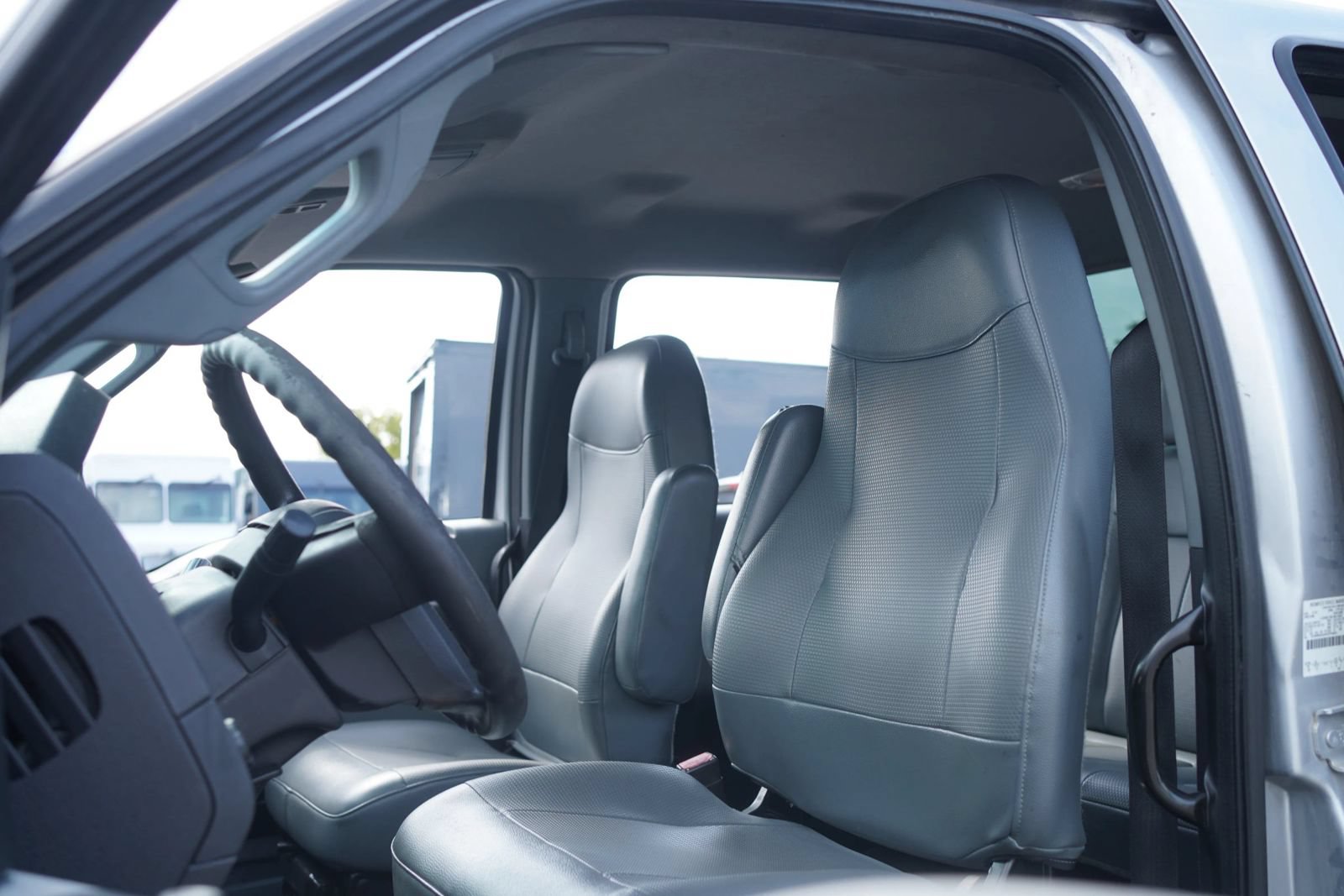 Used 2019 Ford F650 2WD Crew Cab Super Duty image 16