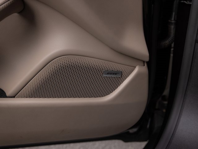 New 2025 Porsche Taycan 4S image 43