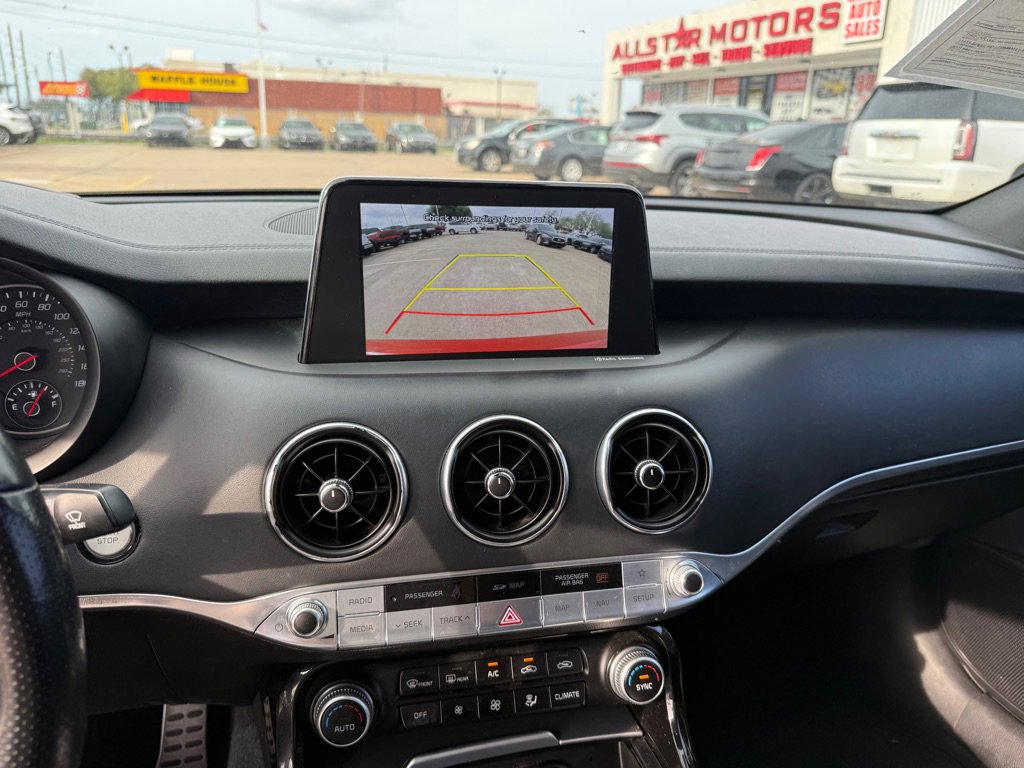 Used 2018 Kia Stinger GT2 image 17