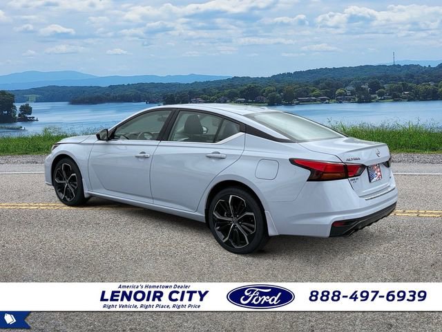 Used 2023 Nissan Altima 2.5 SR AWD/4WD image 5