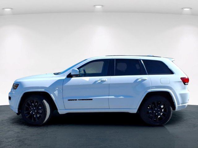 Used 2021 Jeep Grand Cherokee Laredo X AWD/4WD image 11