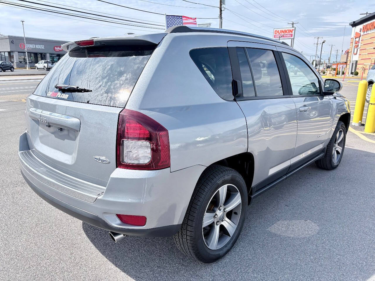 Used 2016 Jeep Compass High Altitude AWD/4WD image 5