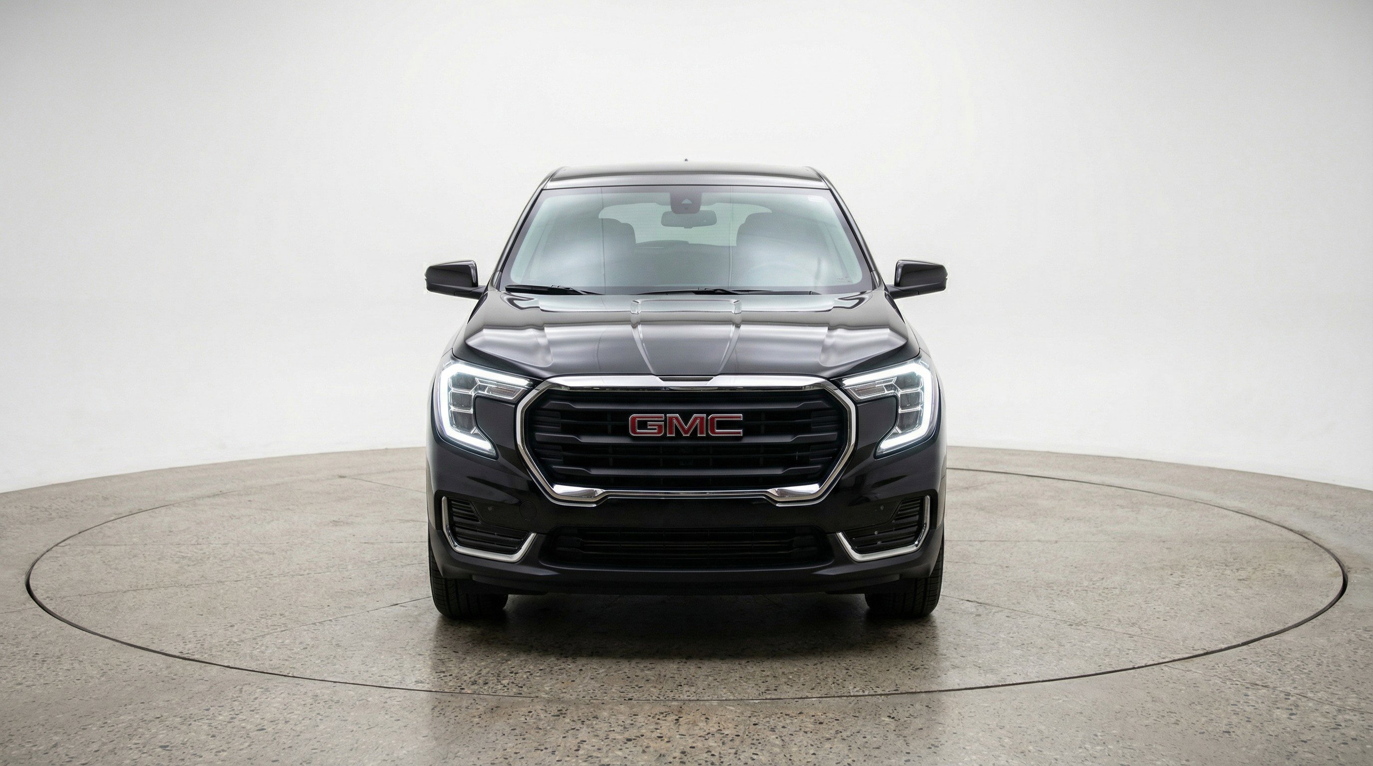 Used 2024 GMC Terrain SLE FWD image 2