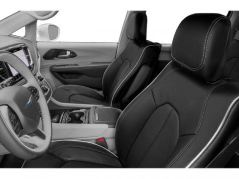 Used 2022 Chrysler Pacifica Touring-L image 12