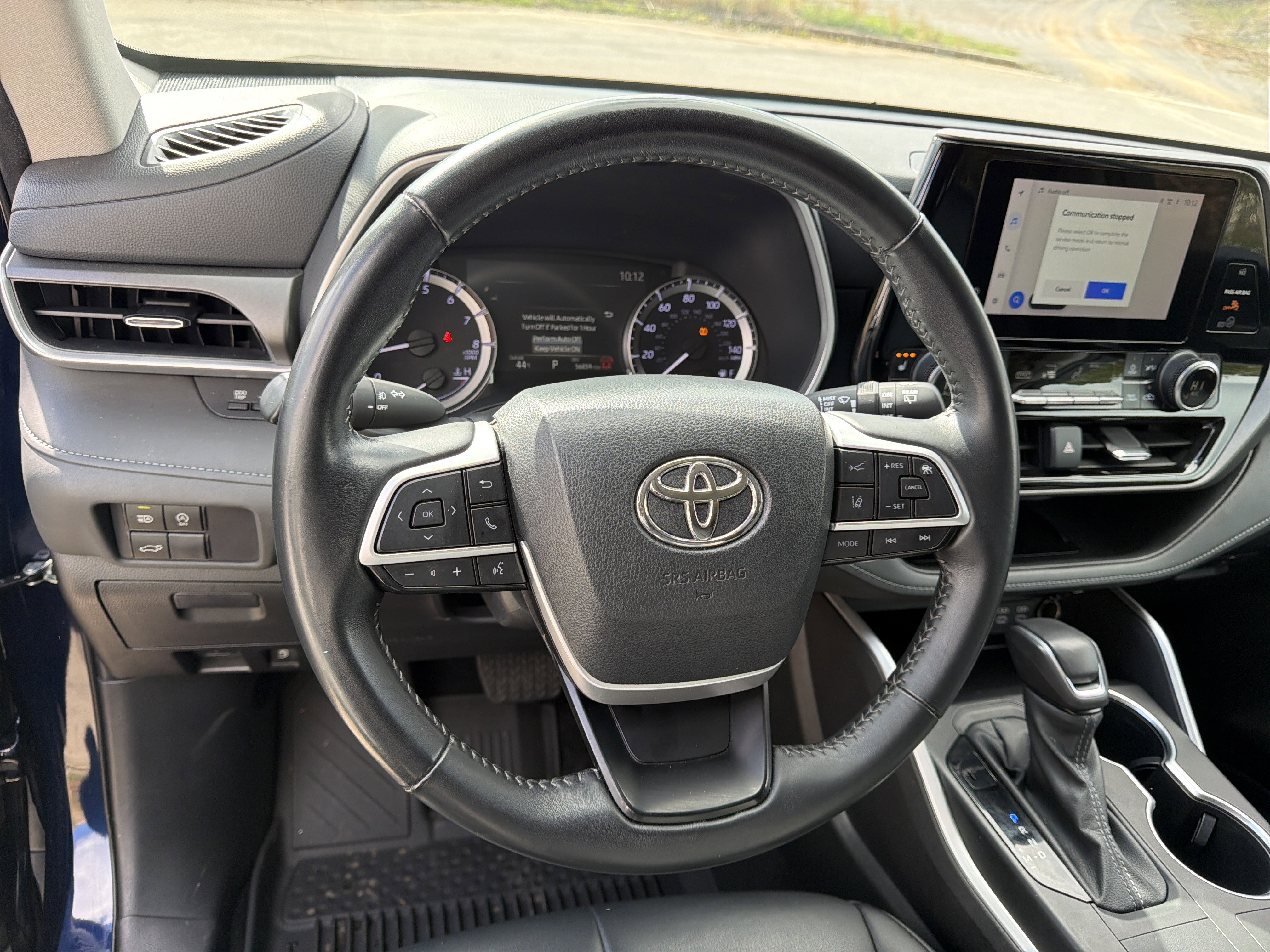 Used 2024 Toyota Highlander XLE FWD image 24