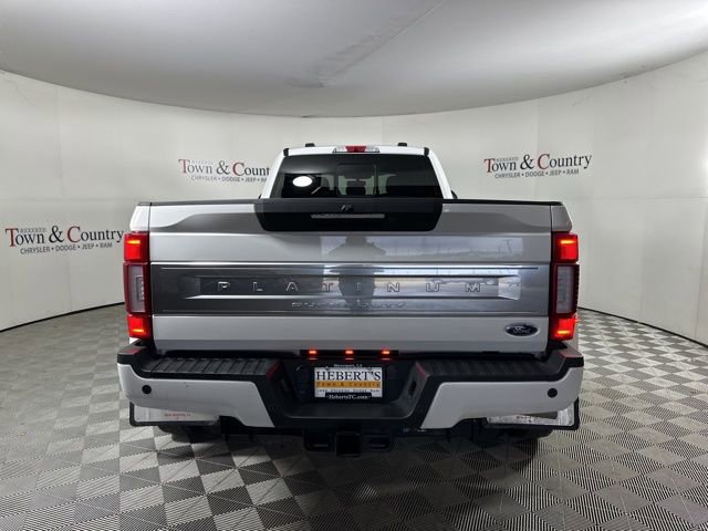 Used 2022 Ford F450 Platinum w/ FX4 Off-Road Package image 9