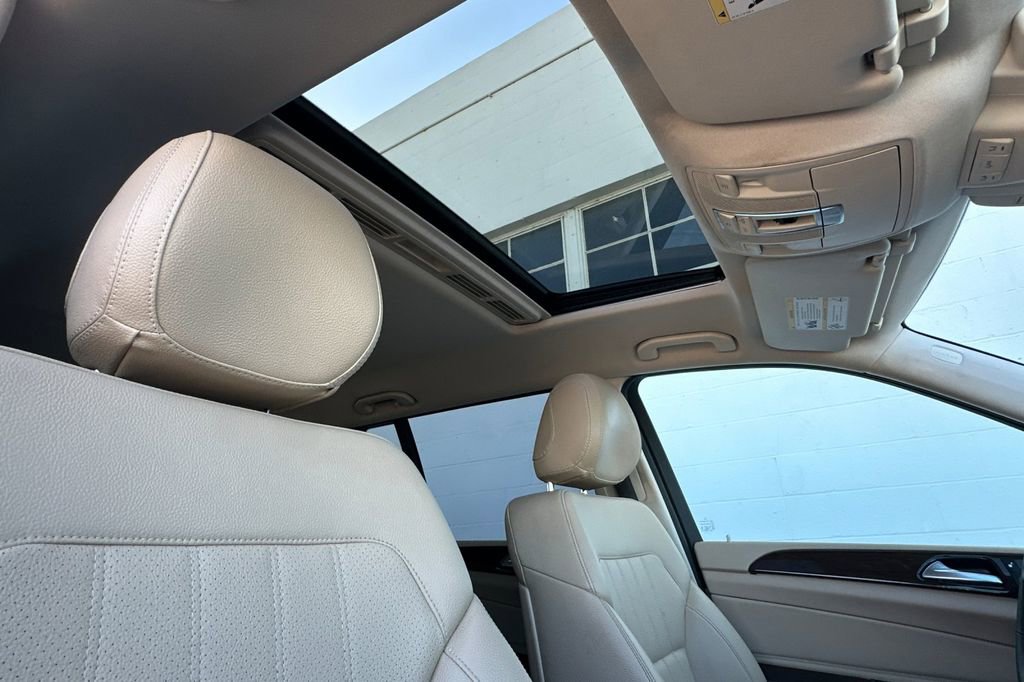 Used 2017 Mercedes-Benz GLS 450 4MATIC image 18