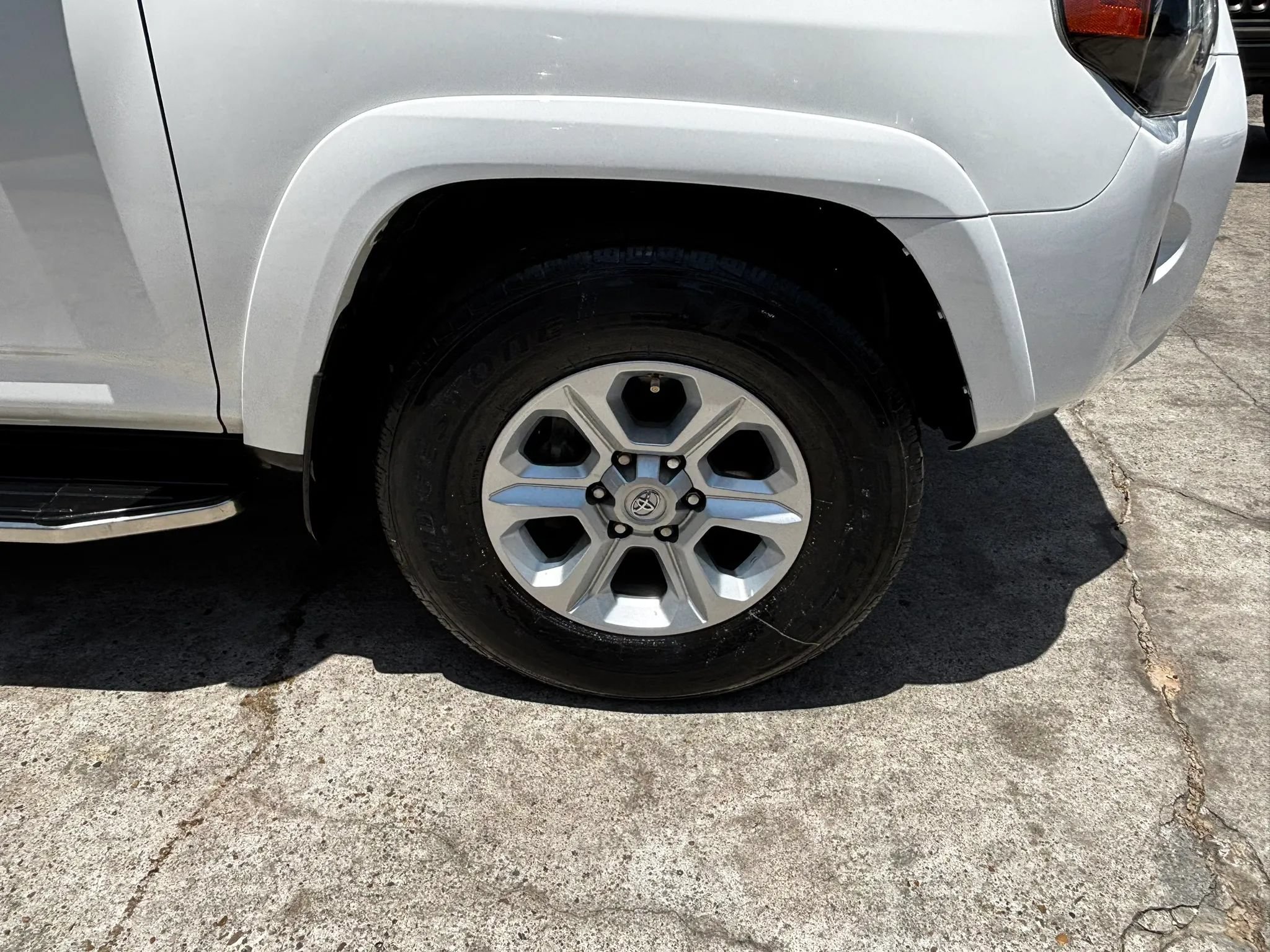 Used 2018 Toyota 4Runner SR5 RWD image 28