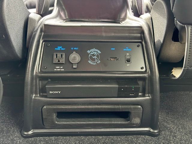 New 2026 Ford Transit 250 148 Medium Roof Extended AWD w/ Exterior Upgrade Package image 50