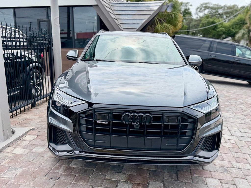 Used 2022 Audi Q8 Prestige w/ Prestige Package AWD/4WD image 4