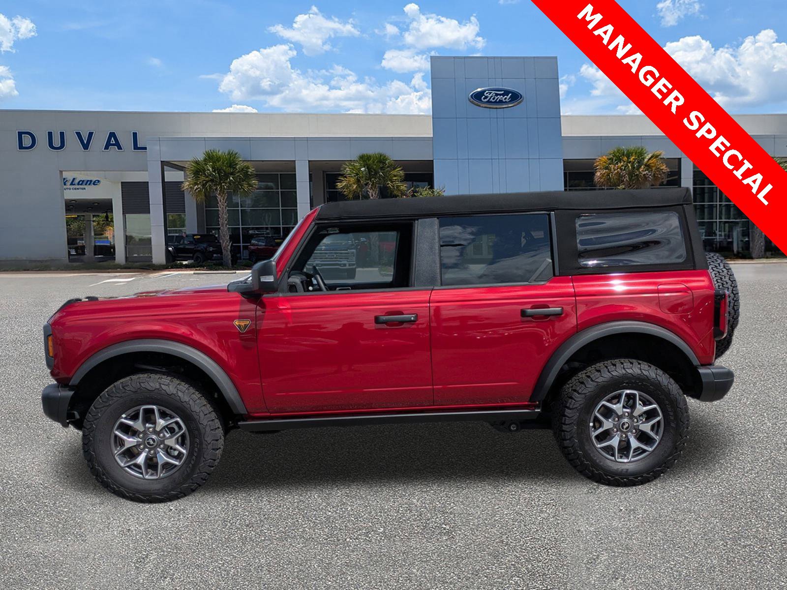 New 2025 Ford Bronco Badlands image 6