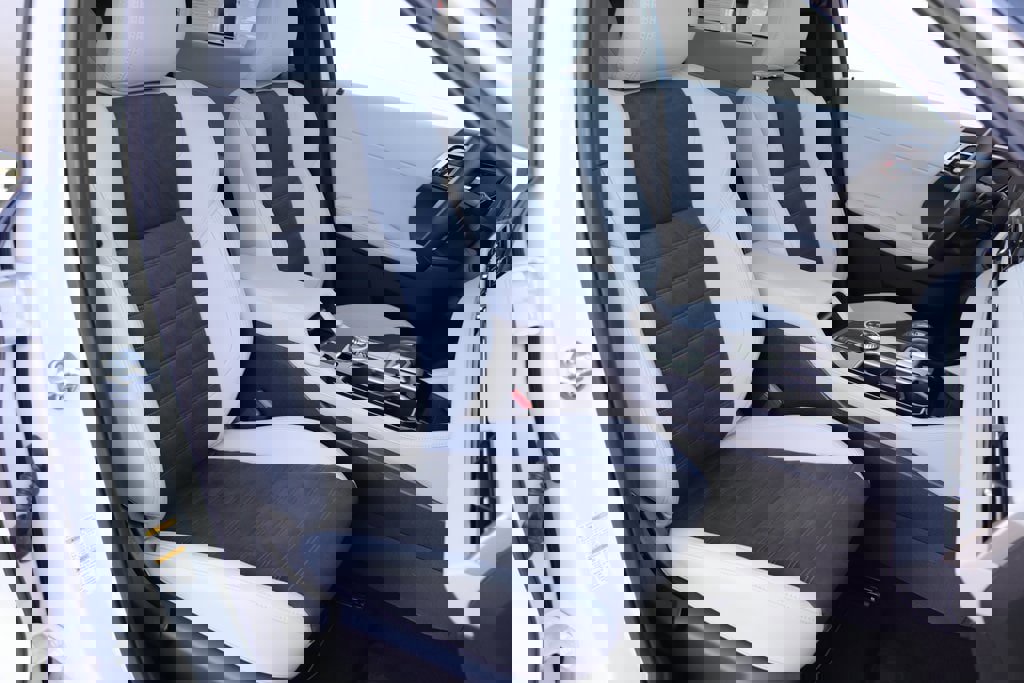 Used 2025 Mitsubishi Outlander SE image 33