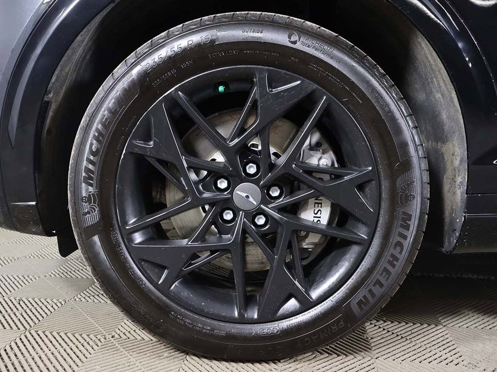 Used 2025 Genesis GV70 2.5T AWD/4WD image 19