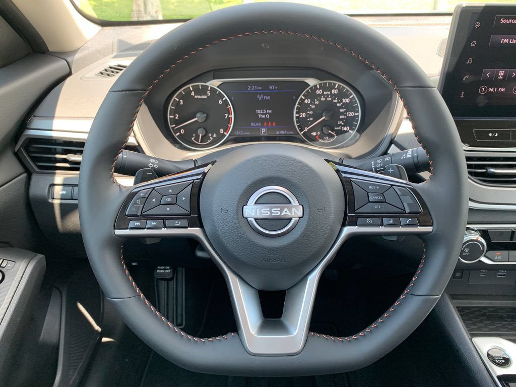 Used 2026 Nissan Altima 2.5 SR FWD image 11
