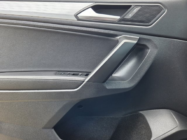 Used 2023 Volkswagen Tiguan S FWD image 19