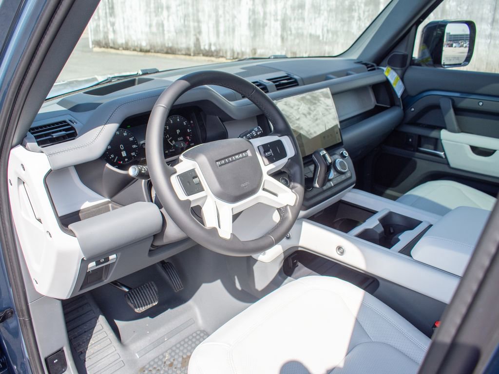 New 2026 Land Rover Defender 110 X-Dynamic SE image 11