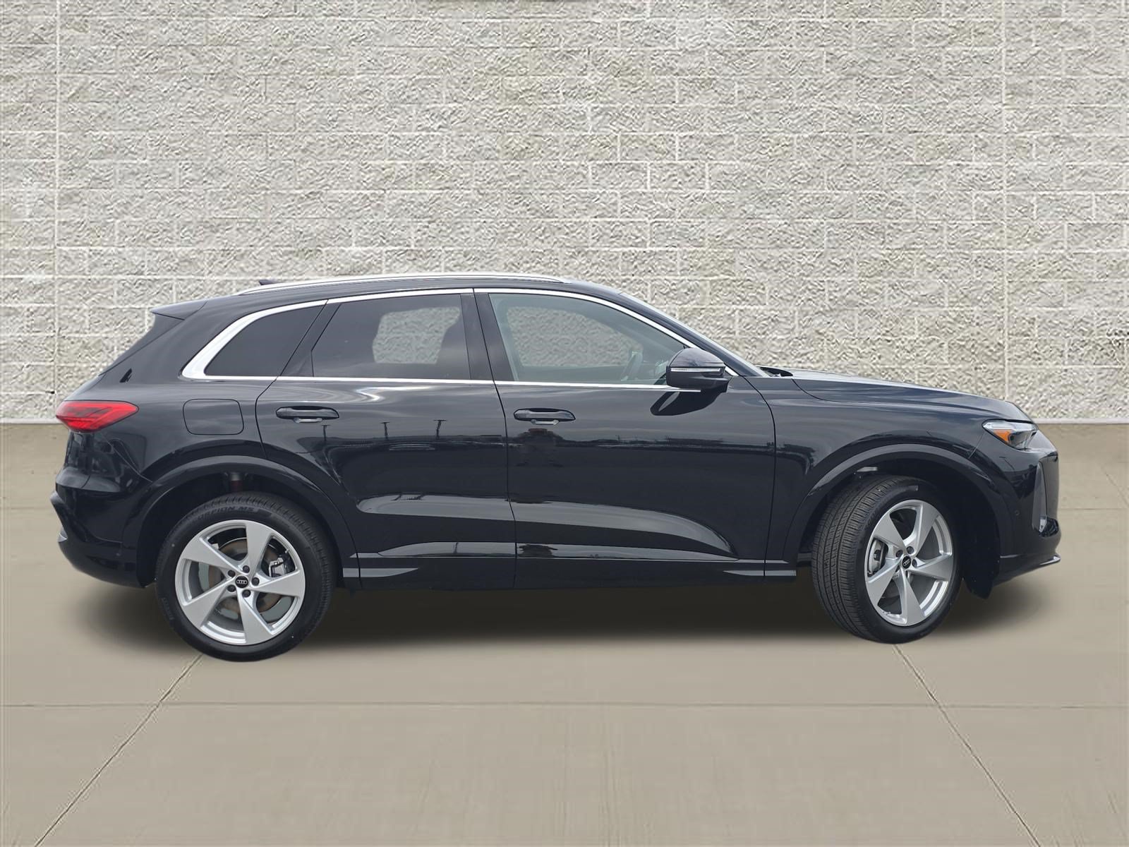 New 2026 Audi Q5 Premium AWD/4WD image 8