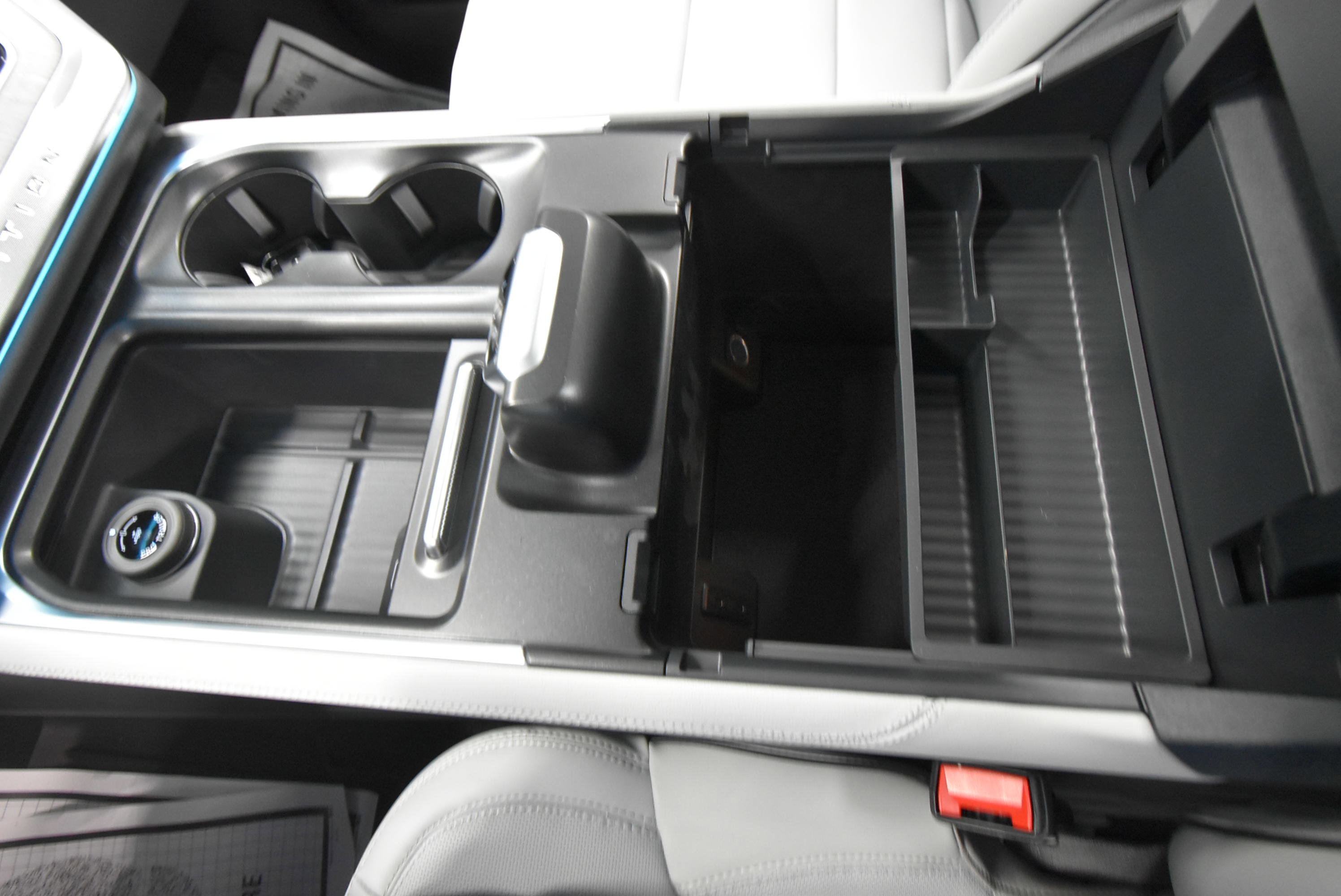 New 2026 Ford Expedition Max Platinum image 17