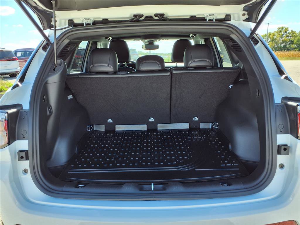 New 2025 Jeep Compass Latitude w/ Convenience Group image 28