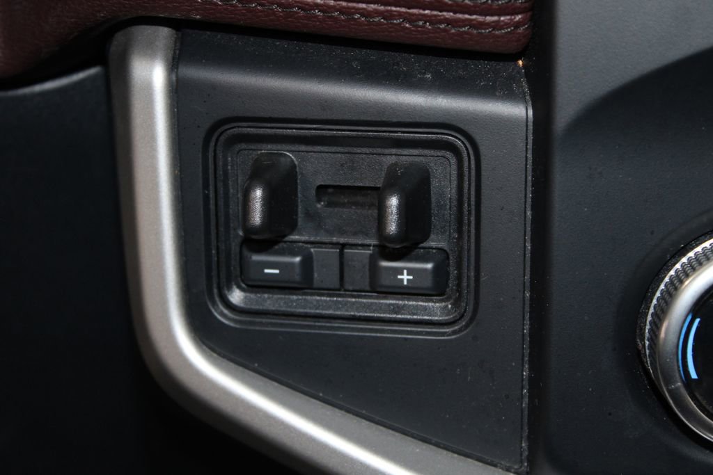 Used 2023 Ford Expedition Max Limited image 30