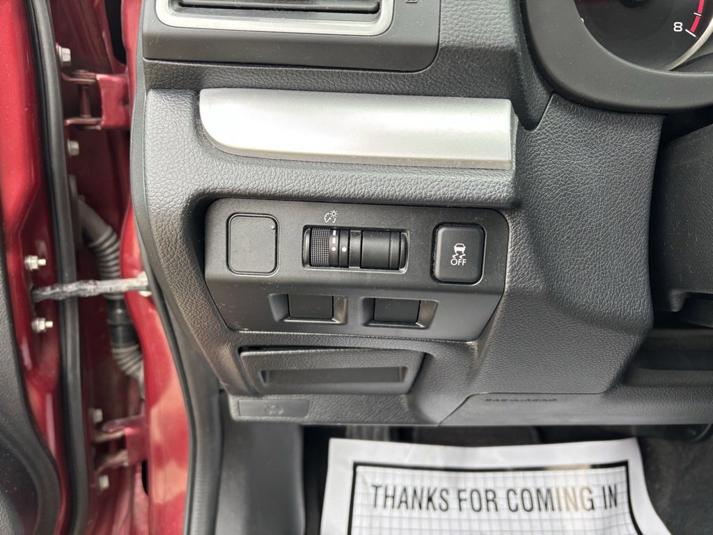 Used 2016 Subaru Crosstrek 2.0i Premium image 12