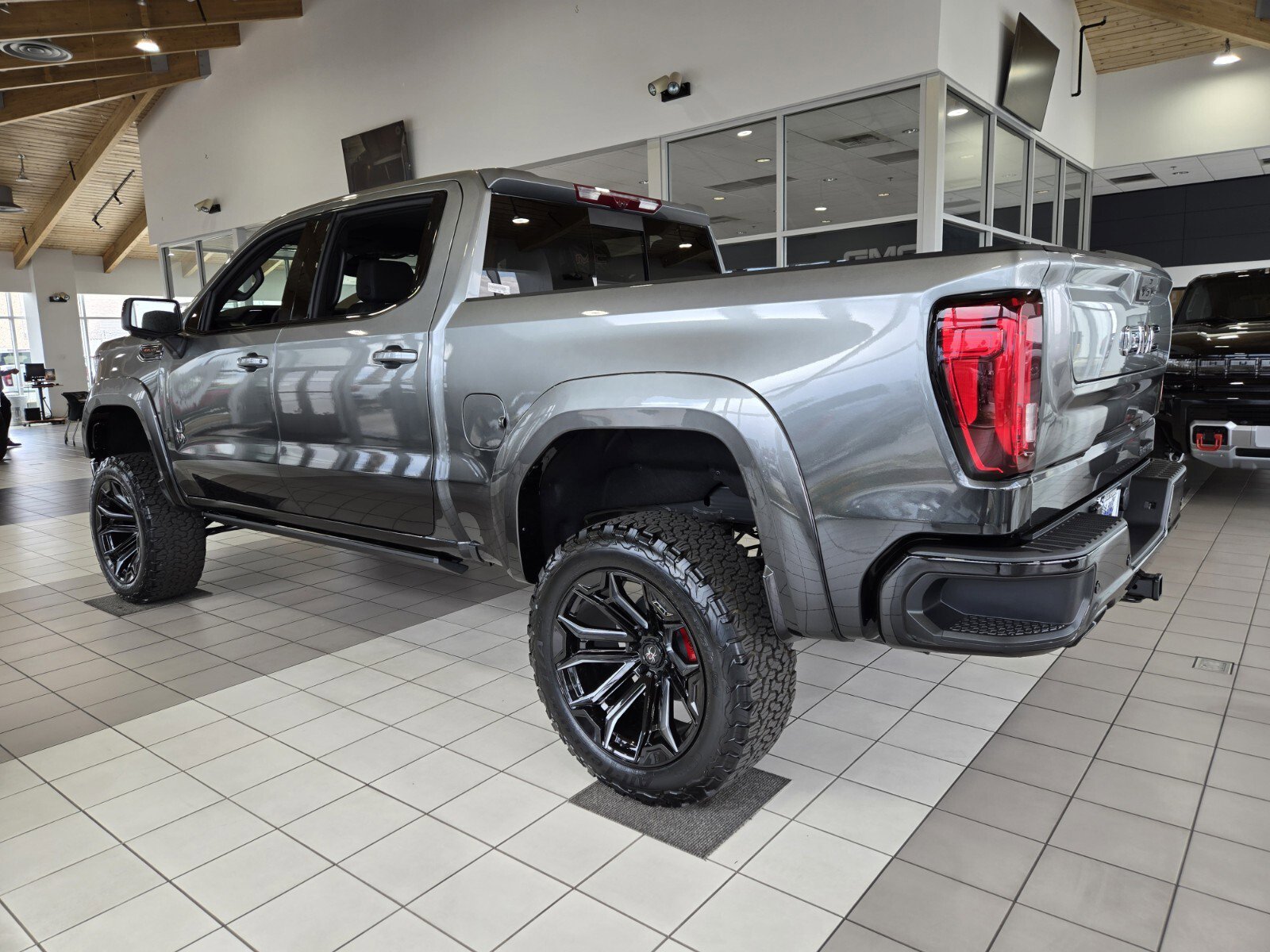 New 2025 GMC Sierra 1500 AT4 w/ AT4 Premium Package image 3