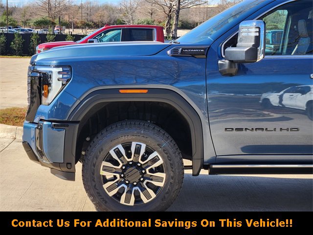 New 2026 GMC Sierra 2500 Denali Ultimate w/ LPO, Black Badging Package image 5