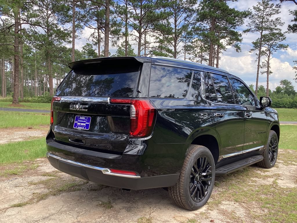 New 2026 GMC Yukon Elevation w/ LPO, Elevation Black Package RWD image 5