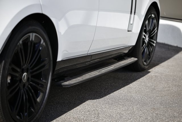 New 2025 Land Rover Range Rover SE image 17