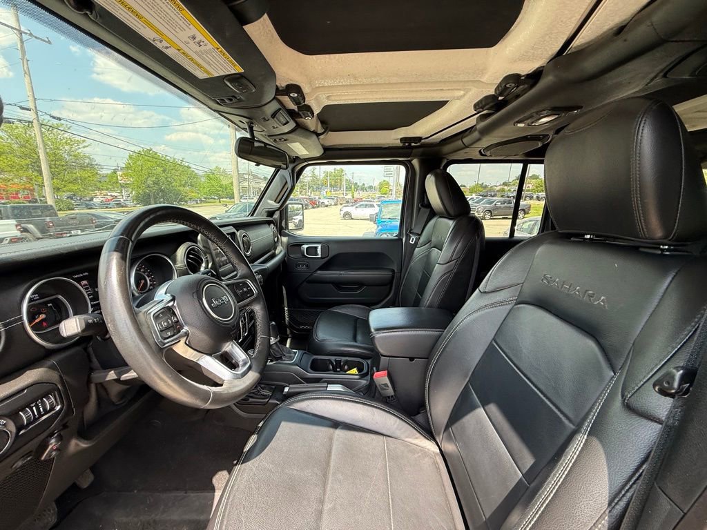Used 2018 Jeep Wrangler Unlimited Sahara AWD/4WD image 12