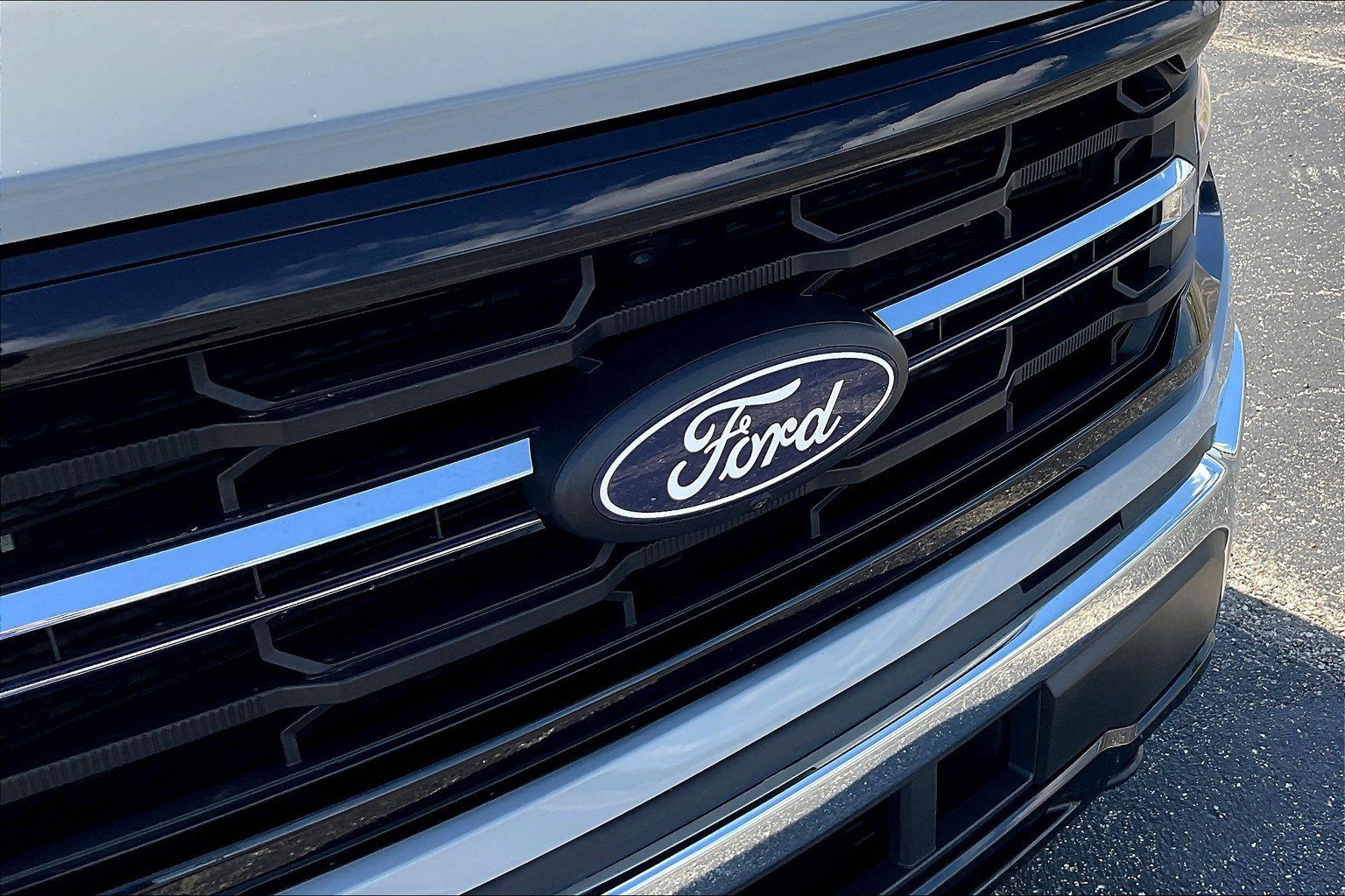 Used 2024 Ford F150 XLT w/ Mobile Office Package image 26