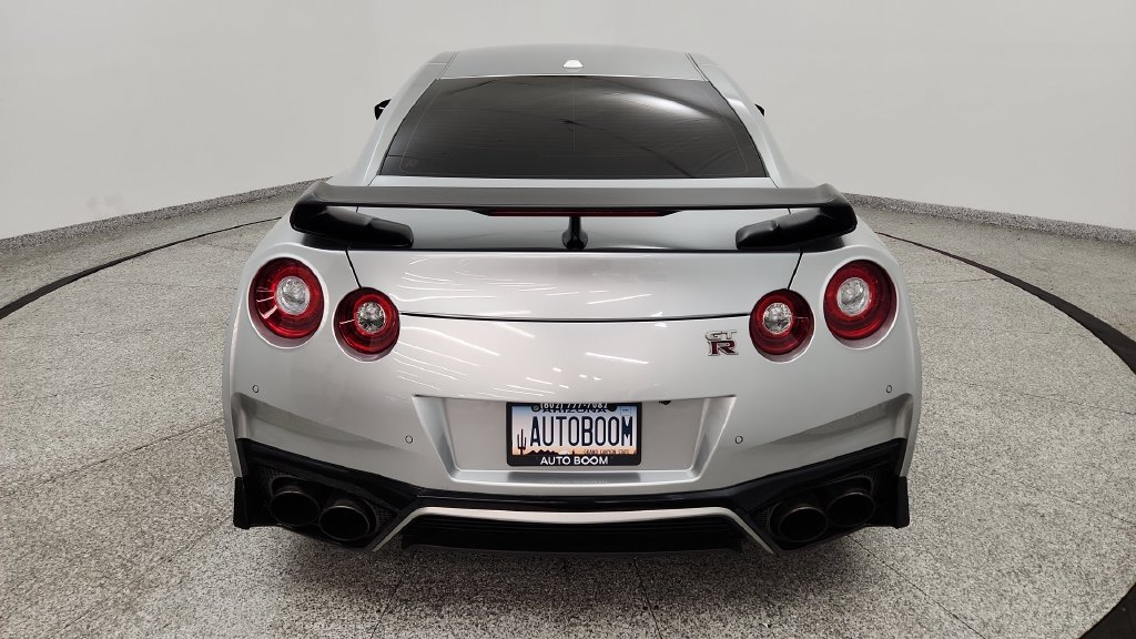 Used 2020 Nissan GT-R Premium AWD/4WD image 20