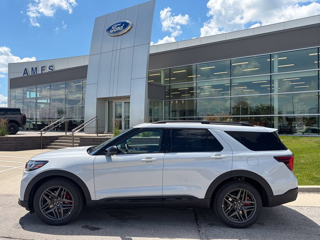 New 2026 Ford Explorer ST w/ Sun And Sound Package AWD/4WD image 3