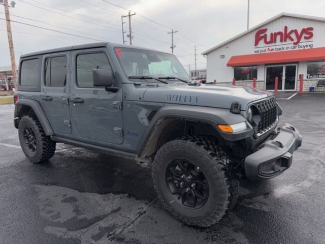 Used 2025 Jeep Wrangler Willys 4xe image 1