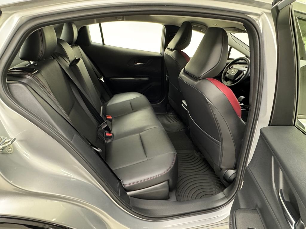 Used 2024 Toyota Prius Prime Premium image 16