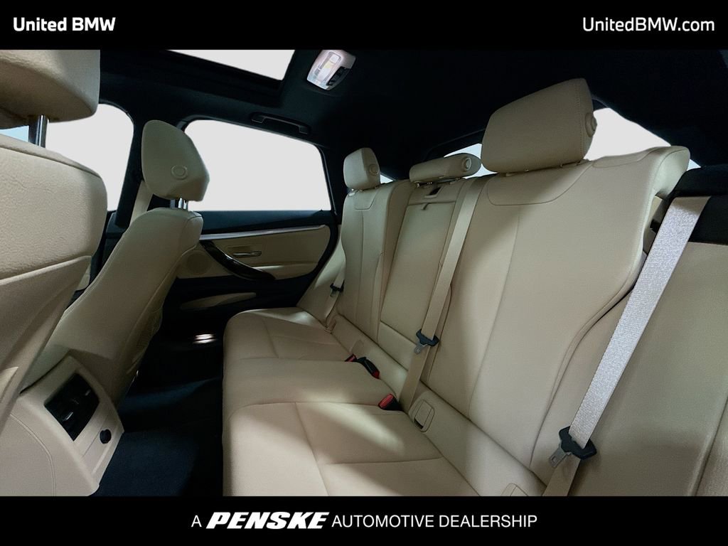Used 2018 BMW 330i Gran Turismo xDrive image 13